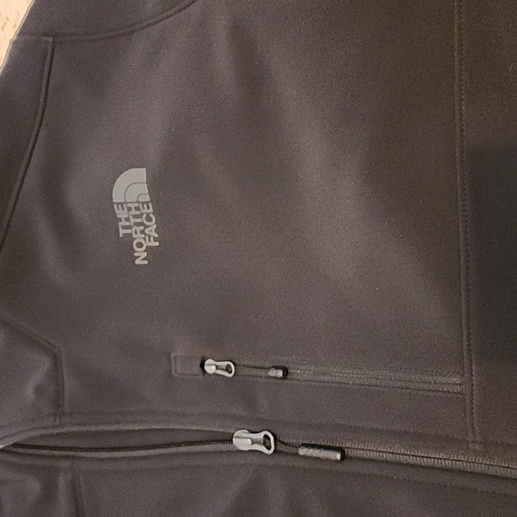 EUC - Northface Apex Bionic - Picture 4 of 6